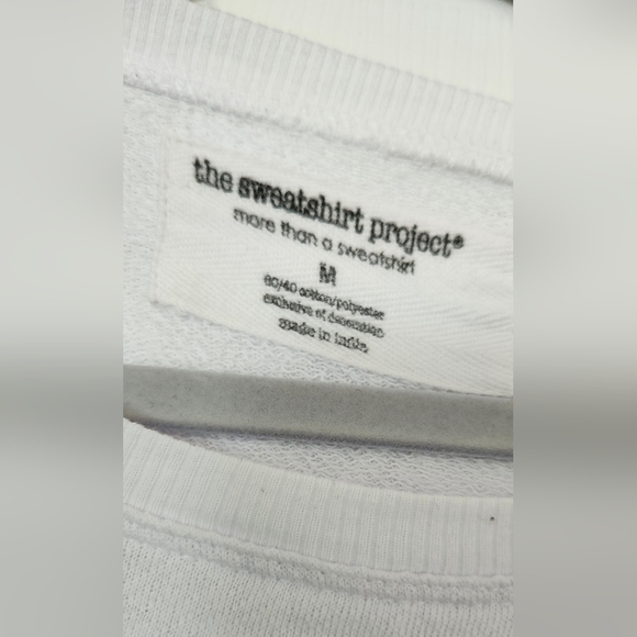 Sweatshirt - Picture 2 of 3